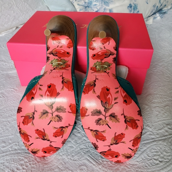 Betsey Johnson 'Catalyna' Slide Turquoise Heels New in Box -Sz 8M - Picture 7 of 10